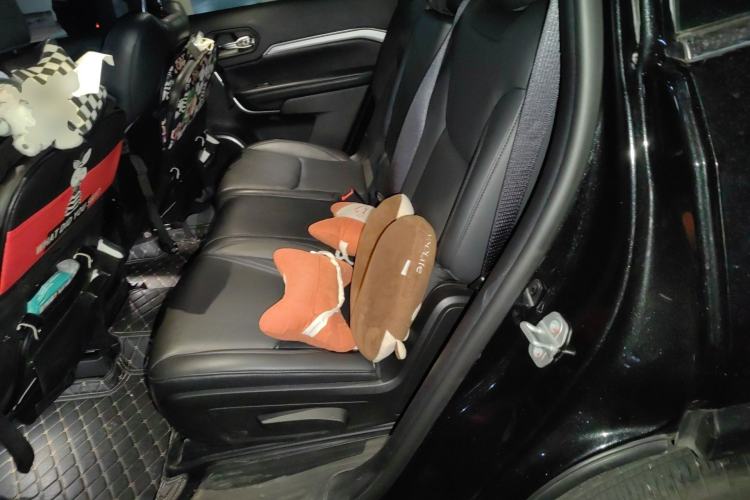 Used Jeep Grand Commander 2020 2.0T Two-Wheel Drive Elite Version Left Rear Seat