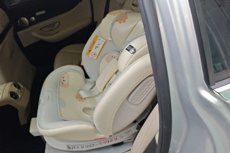 Used Mercedes-Benz E-Class 2016 E 300 L Sporty and Stylish Model