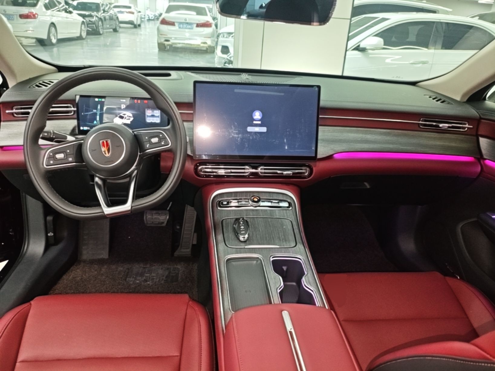 Hongqi H5 2026 Model 2.0T Automatic Qi Ling Pro Edition — снимка 12