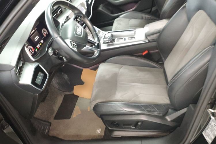 Used Audi A6L 2022 40 TFSI Luxury Dynamic Model
