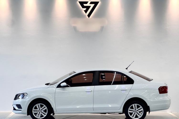 Used Volkswagen Jetta 2019 Dream Edition 1.5L Manual Fashion Version