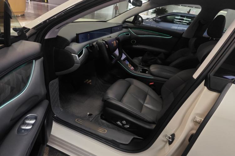 Used IM LS6 2023 Max Standard Edition Driver Seat