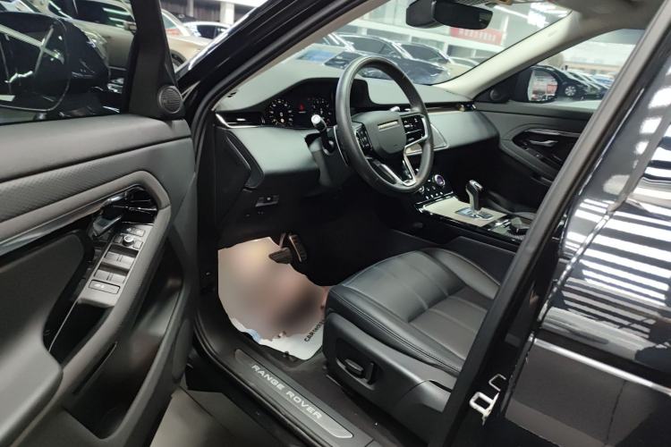 Used Land Rover Range Evoque 2021 Range Rover L 249 PS R-Dynamic SE Luxury Edition Interior 3