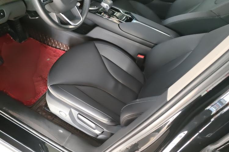 Used Hongqi E-QM5 2022 431 km Charge & Enjoy Edition
