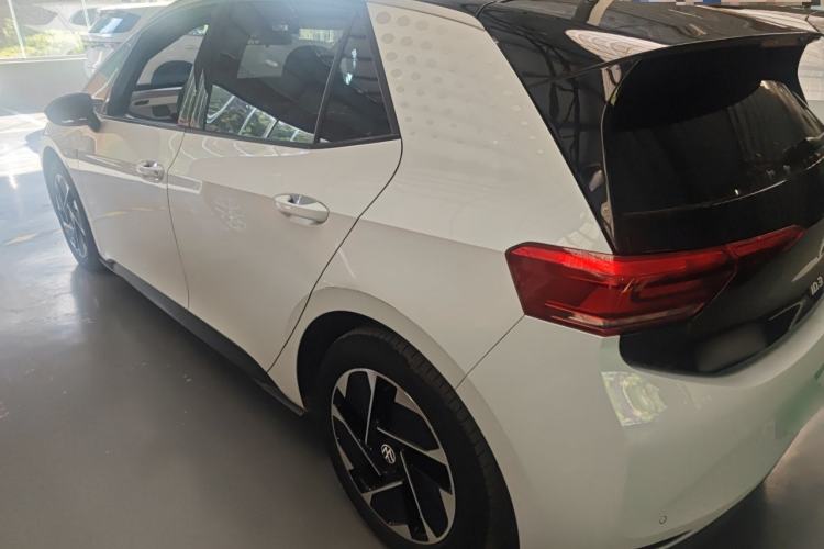 Used Volkswagen ID.3 2023 Upgraded Model Pure Intelligent Enjoyment Version Rear Left 45 Deg