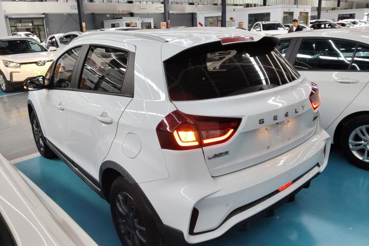 Used Geely Auto Vision X3 2021 PRO 1.5L Manual Elite Model
