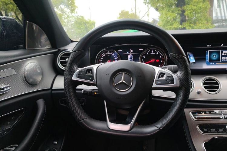 Used Mercedes-Benz E-Class 2017 E 200 Sport 4MATIC Steering Wheel