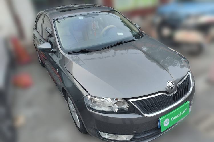Used Skoda Rapid 2013 1.6L Automatic Smart Selection Model