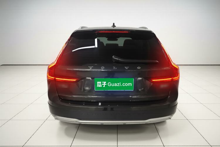 Used Volvo V90 2021 Cross Country B5 AWD Smart Range Edition Rear