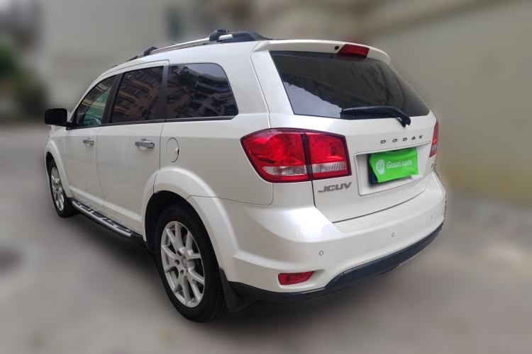 Used Dodge Journey 2013 2.4L Two-Wheel Drive Luxury Version