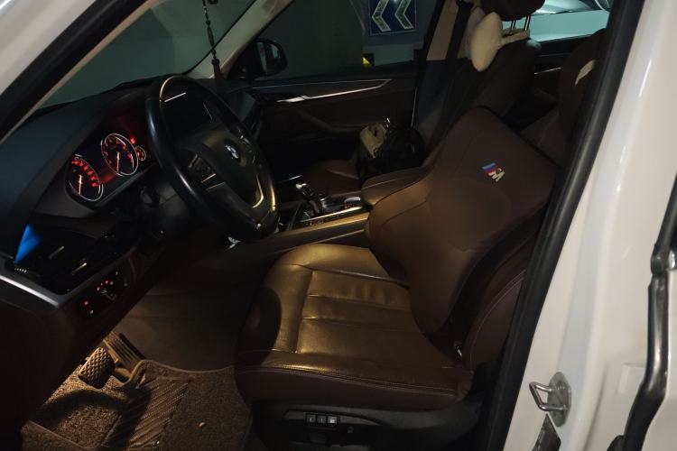 Used BMW X5 2018 xDrive28i Left Front Seat