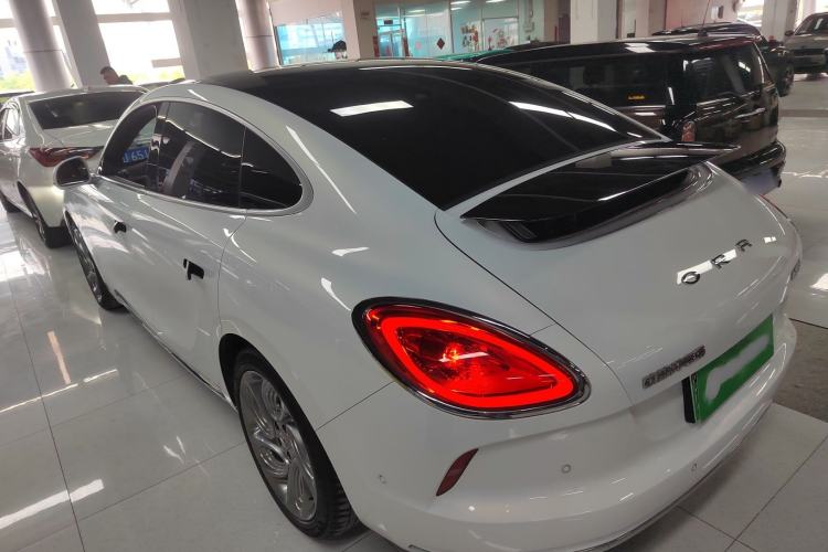 Used ORA Lightning Cat 2022 555 km Luxury Edition Rear Left 45 Deg