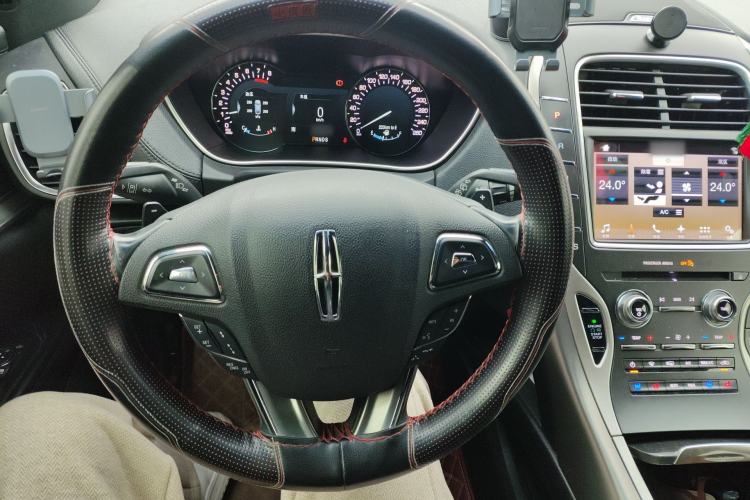 Used Lincoln MKX 2017 2.0T Four-Wheel Drive Zunya Edition Steering Wheel