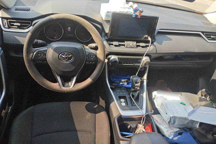 Used Toyota RAV4 2022 2.0L CVT Two-Wheel Drive Urban Edition Center Console