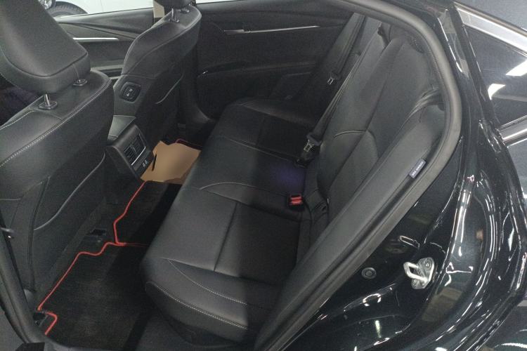 Used Toyota Camry 2026 Model Dual-Engine 2.0HSE Sport Lite Edition