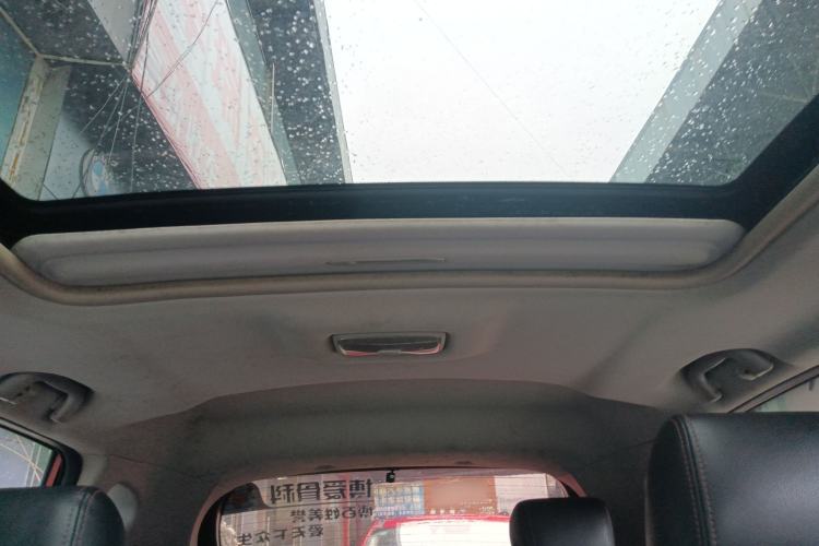 Used Changan CS35 2015 1.6L Automatic Luxury Model China IV Standard
