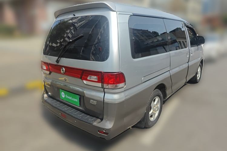 Used FORTHING Lingzhi 2011 Q3 2.0L 7-Seater Long-Wheelbase Entrepreneur Edition
