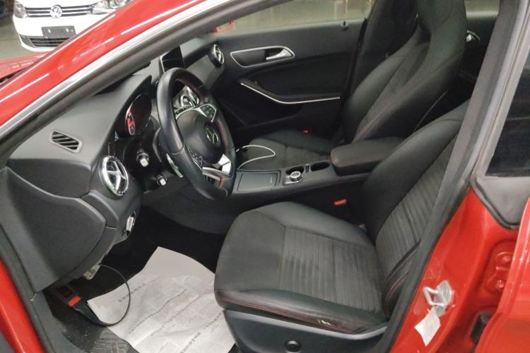 Used Mercedes-Benz CLA 2015 CLA 220 4MATIC
