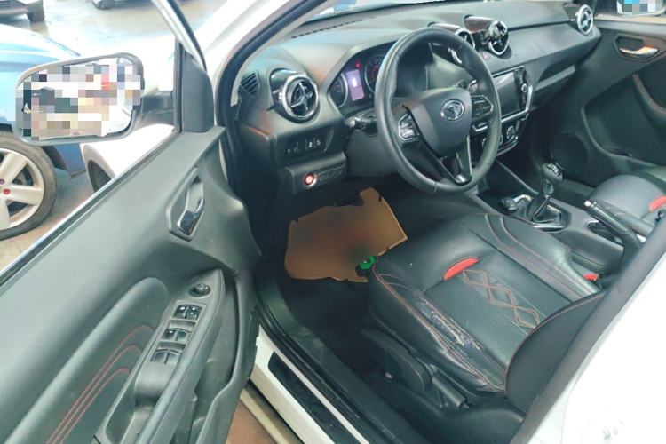 Used Soueast DX3 2016 1.5L Manual Luxury Edition
