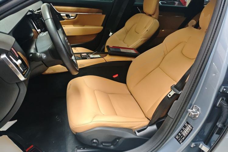 Used Volvo S90 2019 T5 Zhiyi Edition
