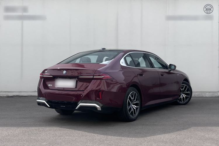 Used BMW i5 2024 eDrive 35L Luxury Model with M Sport Package