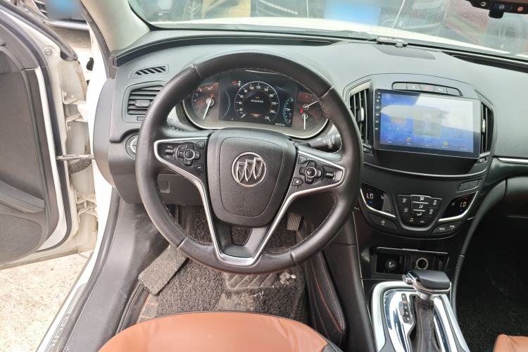 Used Buick Regal 2015 1.6T Elite Tech Model Steering Wheel