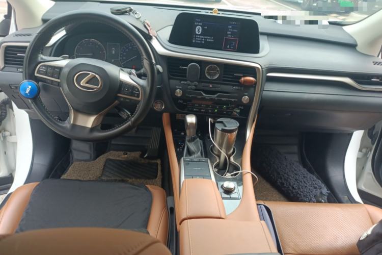 Used Lexus RX 2020 300 Two-Wheel Drive Comfort Edition China VI Standard Center Console