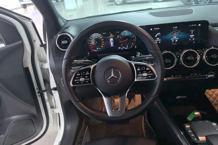 Used Mercedes-Benz B-Class 2021 B 200 Fashion Model Steering Wheel