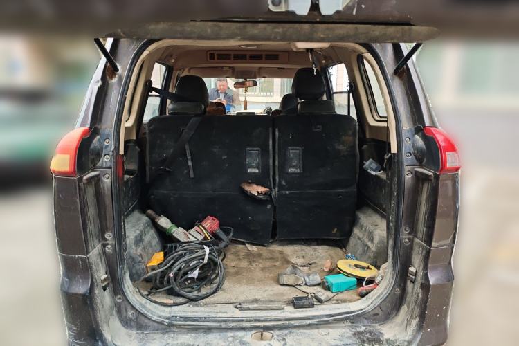 Used Dongfeng Fengon 330 2019 1.5L 330S Manual Luxury Van China VI Standard Trunk