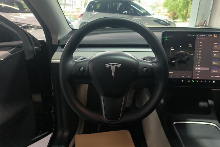 Used Tesla Model Y 2023 Rear-Wheel-Drive Version