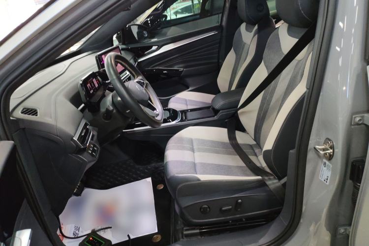 Used Volkswagen ID.4 CROZZ 2022 Standard Range PURE Edition Left Front Seat