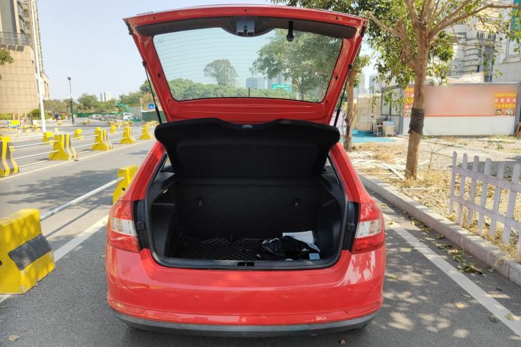 Used Skoda Rapid Spaceback 2018 1.6L Automatic Standard Edition