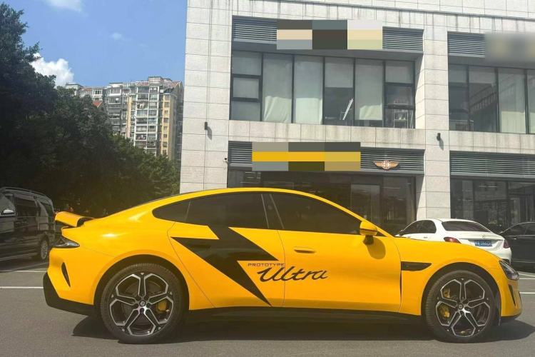 Used Xiaomi Auto SU7 2024 Four-Wheel Drive Ultra-Long Range Advanced Intelligent Driving Max Edition