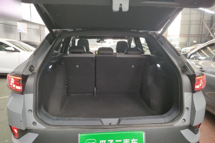 Used Volkswagen ID.4 CROZZ 2022 Long-Range Lite PRO Edition Trunk