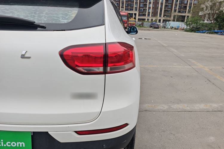 Used Haval H2s 2017 Red-Label 1.5T Dual-Clutch Luxury Model
