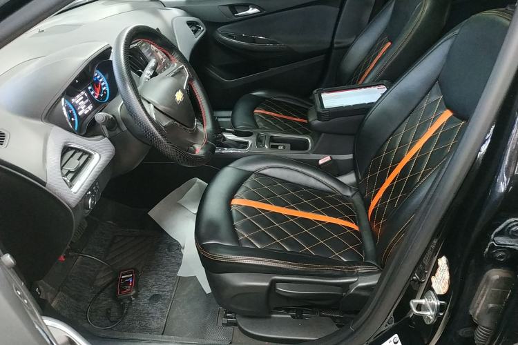 Used Chevrolet Cruze 2018 320 Automatic Pioneer Sunroof Edition Left Front Seat