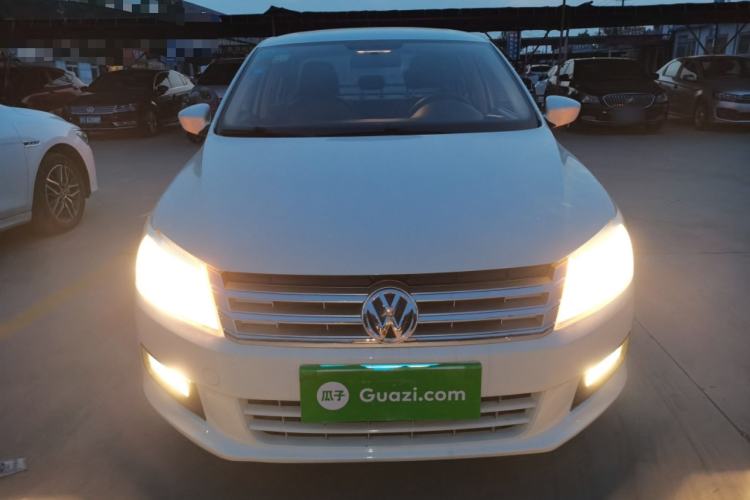 Used Volkswagen Santana 2015 1.6L Automatic Comfort Edition Front