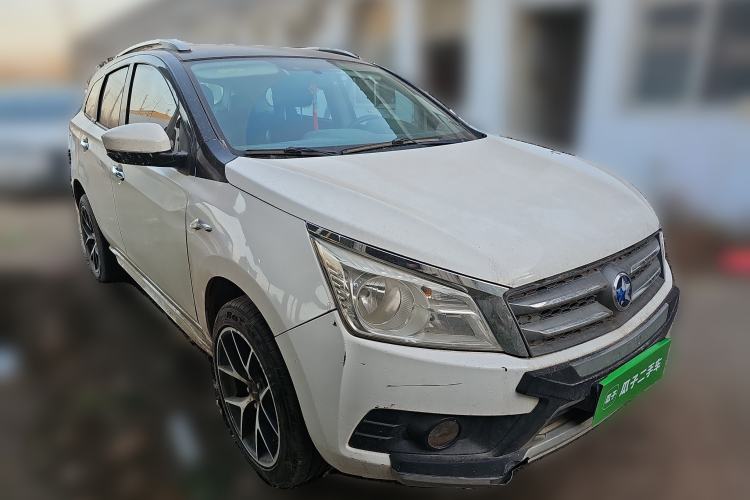 Used Venucia T70 2015 2.0L Manual RuiQu Version
