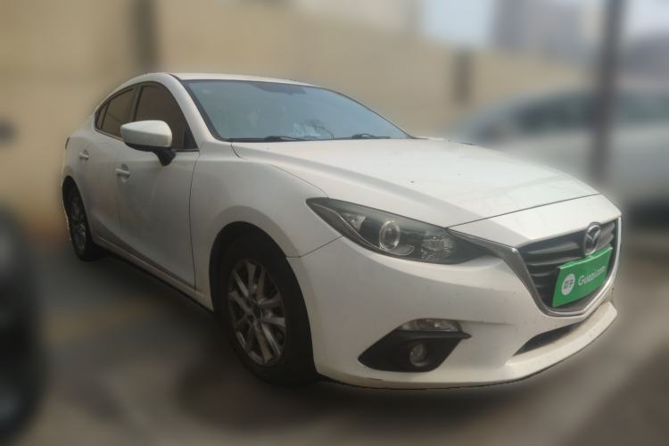 Used Mazda 3 Axela 2016 Sedan 1.5L Automatic Comfort Model