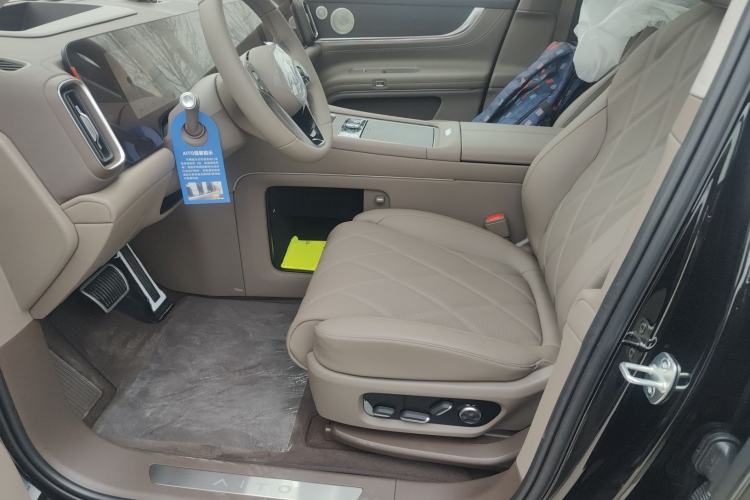 Used Hima AITO M9 2025 Extended-Range Ultra Version 52 kWh 5-Seater Edition