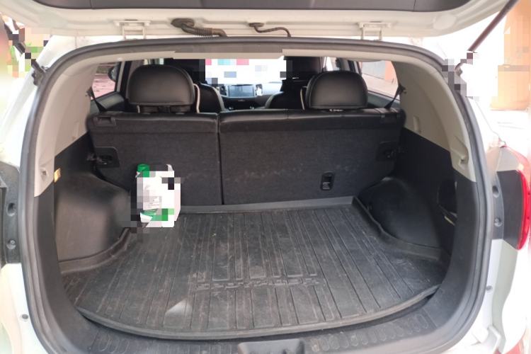 Used Kia Sportage R 2016 2.0L Automatic Two-Wheel Drive GLS Trim Trunk