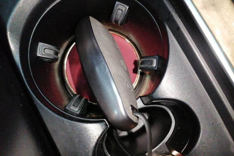 Used Hongqi HS7 2023 2.0T Automatic All-Wheel-Drive Flagship Edition Six Seats Interior 1