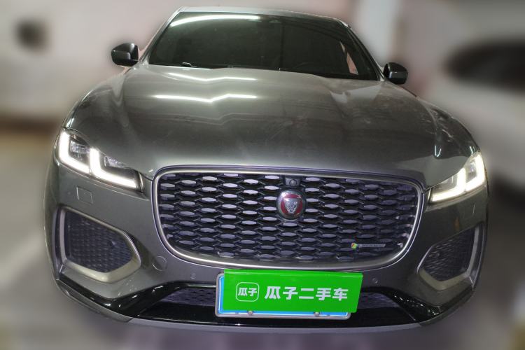 Used Jaguar F-PACE 2021 250 PS R-Dynamic SE
