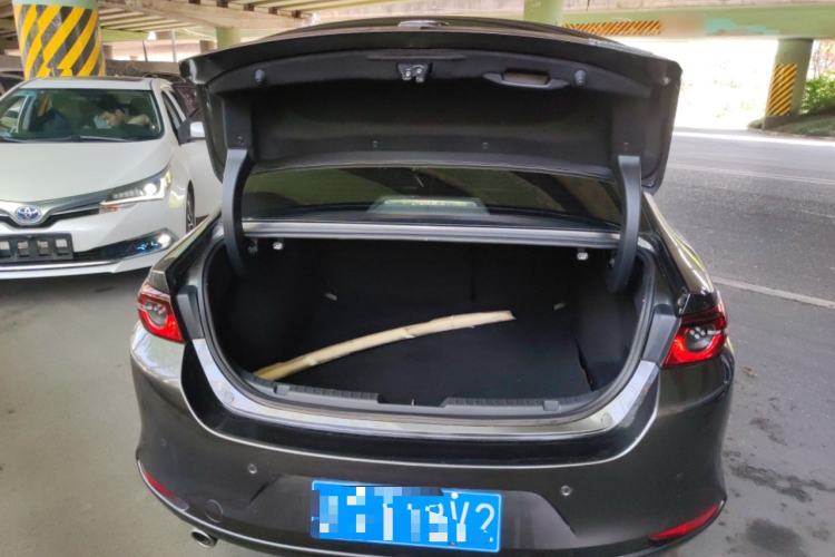 Used Mazda 3 Axela 2021 2.0L Automatic Zhiya Edition Trunk