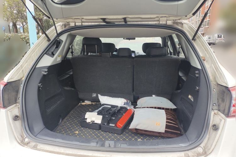 Used Luxgen Great 7 SUV 2014 2.2T Four-Wheel Drive Prestige Version Trunk