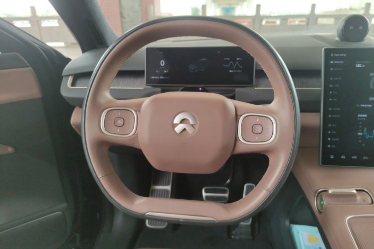 Used Nio ES8 2023 100kWh Steering Wheel
