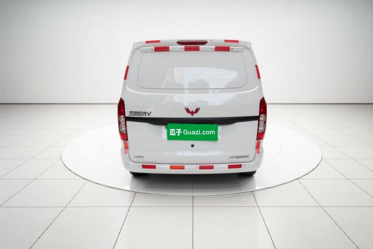 Used Wuling Hongguang V 2022 1.5L Jingqu Edition Enclosed-Window Vehicle with Electric Power Steering LAR
