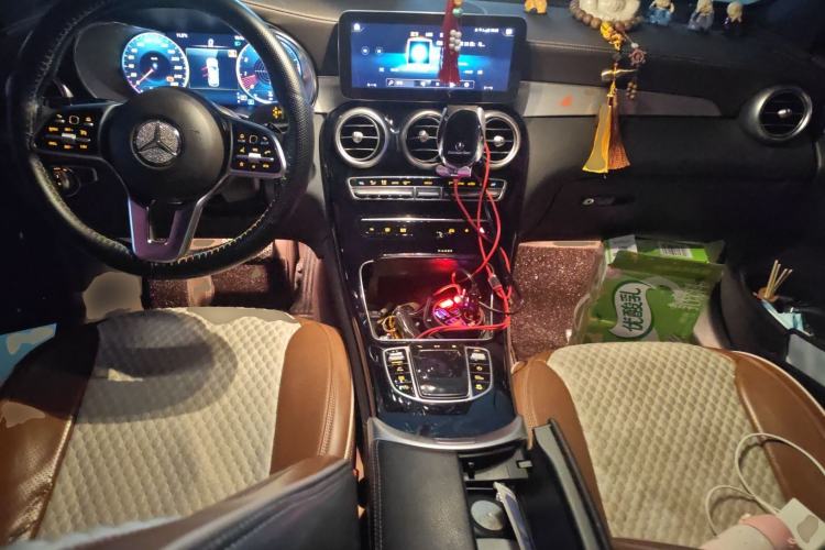 Used Mercedes-Benz GLC 2021 GLC 260 L 4MATIC Dynamic Edition Center Console