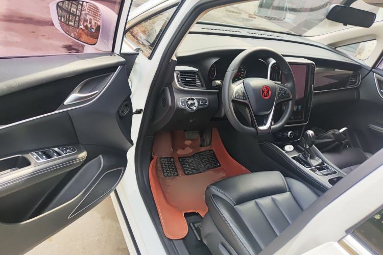 Used BYD Song MAX 2017 1.5T Automatic Smart Connect Luxury 7-Seater
