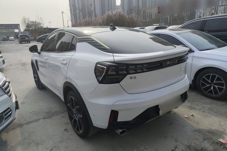 Used Lynk & Co 05 2020 2.0TD Two-Wheel Drive Shine Halo
